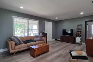 5171 49th St, Sacramento, CA 95820 - Photo 6