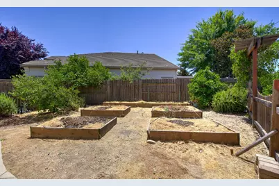 2272 Hartland Circle, Roseville, CA 95747 - Photo 42