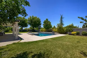2272 Hartland Cir, Roseville, CA 95747 - Photo 44