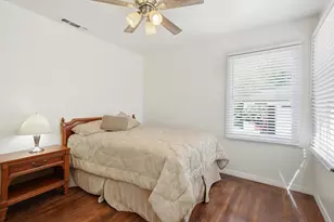 617 45th St, Sacramento, CA 95819 - Photo 22