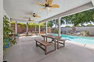 1547 W Claridge Ct, Hanford, CA 93230 - Photo 46