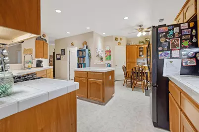 1547 W Claridge Court, Hanford, CA 93230 - Photo 26