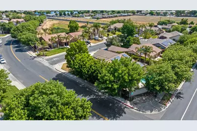 1547 W Claridge Court, Hanford, CA 93230 - Photo 54