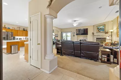 1547 W Claridge Court, Hanford, CA 93230 - Photo 18