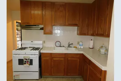 520 E Mendocino Avenue, Stockton, CA 95204 - Photo 6