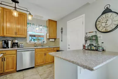 370 Pine Way, Yuba City, CA 95991 - Photo 6