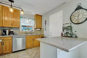 370 Pine Way, Yuba City, CA 95991 - Photo 6