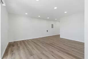1818 E 22nd St, Oakland, CA 94606 - Photo 8
