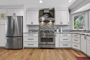 22998 Cottage Hill Dr, Grass Valley, CA 95949 - Photo 2