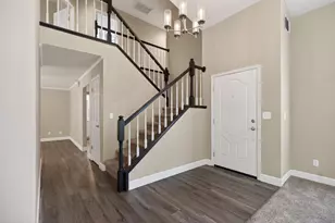 2225 Americana Dr, Roseville, CA 95747 - Photo 10