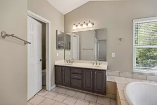 2225 Americana Dr, Roseville, CA 95747 - Photo 30