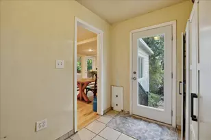 515 Hilltop Dr, Auburn, CA 95603 - Photo 24