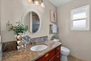 1570 Klamath River Dr, Rancho Cordova, CA 95670 - Photo 24
