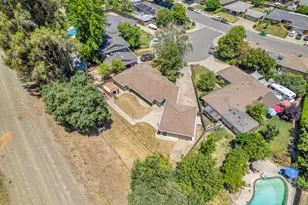 832 Prow Ct, Sacramento, CA 95822 - Photo 44