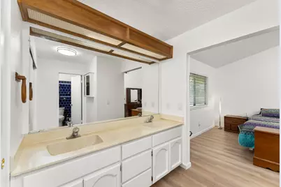 4433 Galbrath Drive, Sacramento, CA 95842 - Photo 32