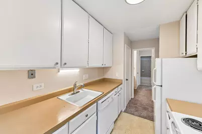 2292 Woodside Lane #12, Sacramento, CA 95825 - Photo 14