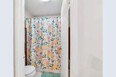 2292 Woodside Lane #12, Sacramento, CA 95825 - Photo 16