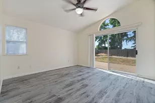 6427 Canyon Creek Way, Elk Grove, CA 95758 - Photo 20