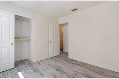 6427 Canyon Creek Way, Elk Grove, CA 95758 - Photo 16