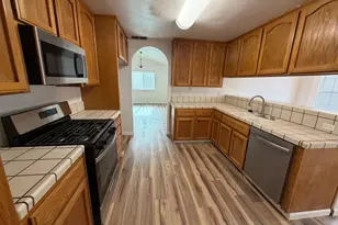 2810 Vi Ct, Yuba City, CA 95993 - Photo 4