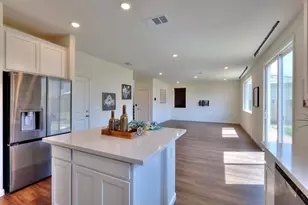 5439 Drawbridge Wy, Riverbank, CA 95367 - Photo 12