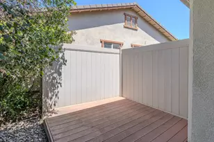 2362 Shadow Berry Dr, Manteca, CA 95336 - Photo 2