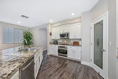 11021 International Drive, Rancho Cordova, CA 95670 - Photo 16