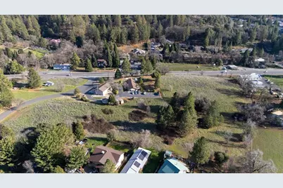 527 E Highway 4, Murphys, CA 95247 - Photo 14