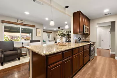 1391 Los Padres Way, Sacramento, CA 95831 - Photo 6