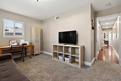 1391 Los Padres Way, Sacramento, CA 95831 - Photo 22