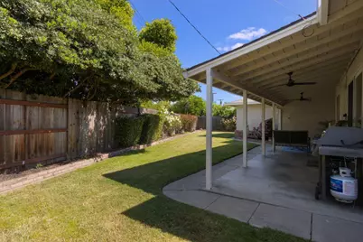 1391 Los Padres Way, Sacramento, CA 95831 - Photo 28
