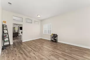 9656 Holly Glen Way, Elk Grove, CA 95757 - Photo 4