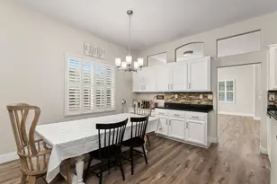 9656 Holly Glen Way, Elk Grove, CA 95757 - Photo 10