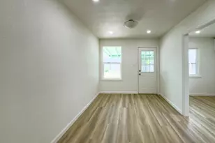 5020 Emerson Rd, Sacramento, CA 95820 - Photo 12