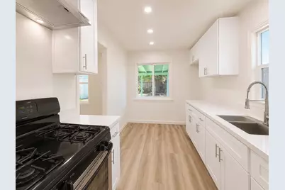5020 Emerson Rd., Sacramento, CA 95820 - Photo 2