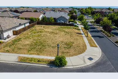 2700 Liberty Drive, Woodland, CA 95776 - Photo 2