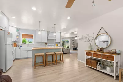 6545 Miles Ln, Carmichael, CA 95608 - Photo 10