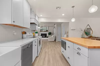 6545 Miles Ln, Carmichael, CA 95608 - Photo 6