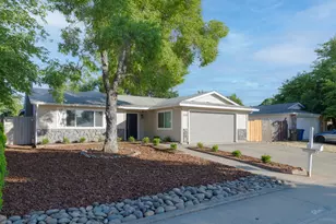 10216 Rockingham Dr, Sacramento, CA 95827 - Photo 4