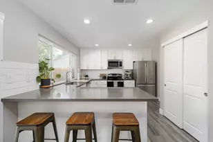 10216 Rockingham Dr, Sacramento, CA 95827 - Photo 12