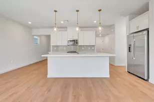109 Shiplap Cir, Sacramento, CA 95835 - Photo 2