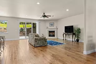 11733 Inverness Way, Auburn, CA 95602 - Photo 8