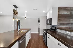 2424 Killarney Way, Modesto, CA 95355 - Photo 8