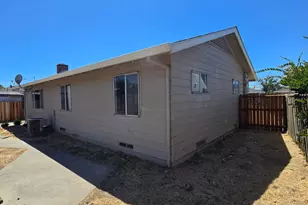 7233 Lindale Dr, Sacramento, CA 95828 - Photo 34