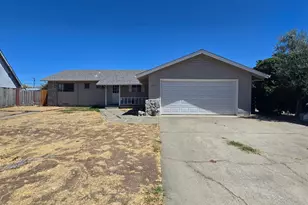 7233 Lindale Dr, Sacramento, CA 95828 - Photo 1