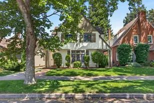3265 McKinley Blvd, Sacramento, CA 95816 - Photo 2