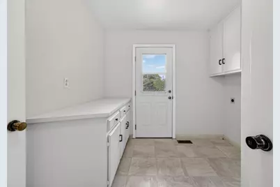 725 Sherwood Drive, Yuba City, CA 95991 - Photo 10