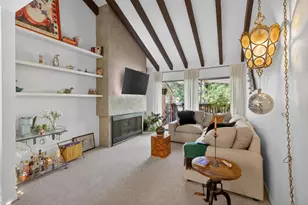 800 Woodside Ln, Sacramento, CA 95825 - Photo 2