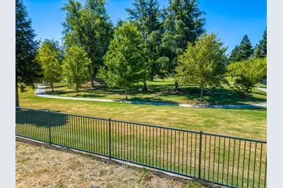 975 Fountain Drive, West Sacramento, CA 95605 - Photo 12