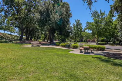 975 Fountain Drive, West Sacramento, CA 95605 - Photo 22